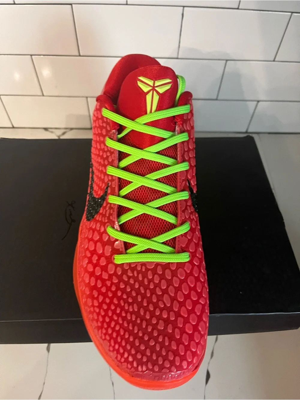 Men’s Reverse Grinch Size 13.